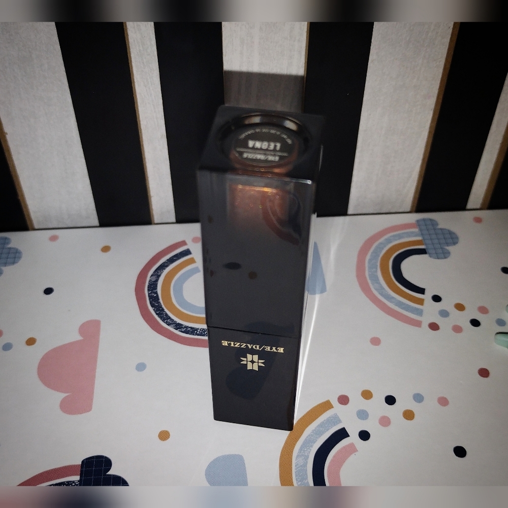 Joséphine EYE/DAZZLE - THE LIQUID METALLIC EYESHADOW - NWOT / NEW / UNUSED - Picture 5 of 6